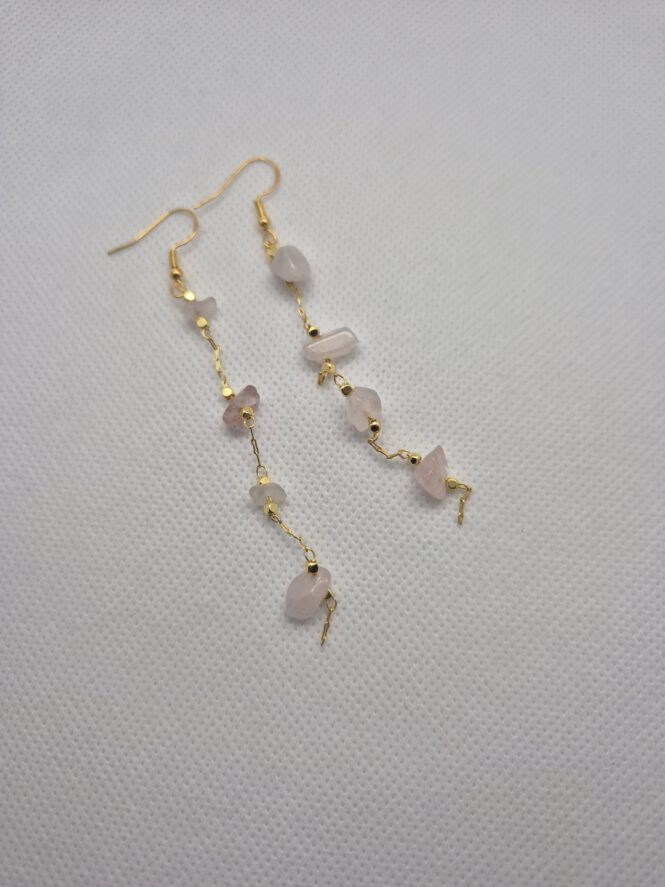 Mooie oorhangers in echt goldplated met Rozenkwarts - Image 2