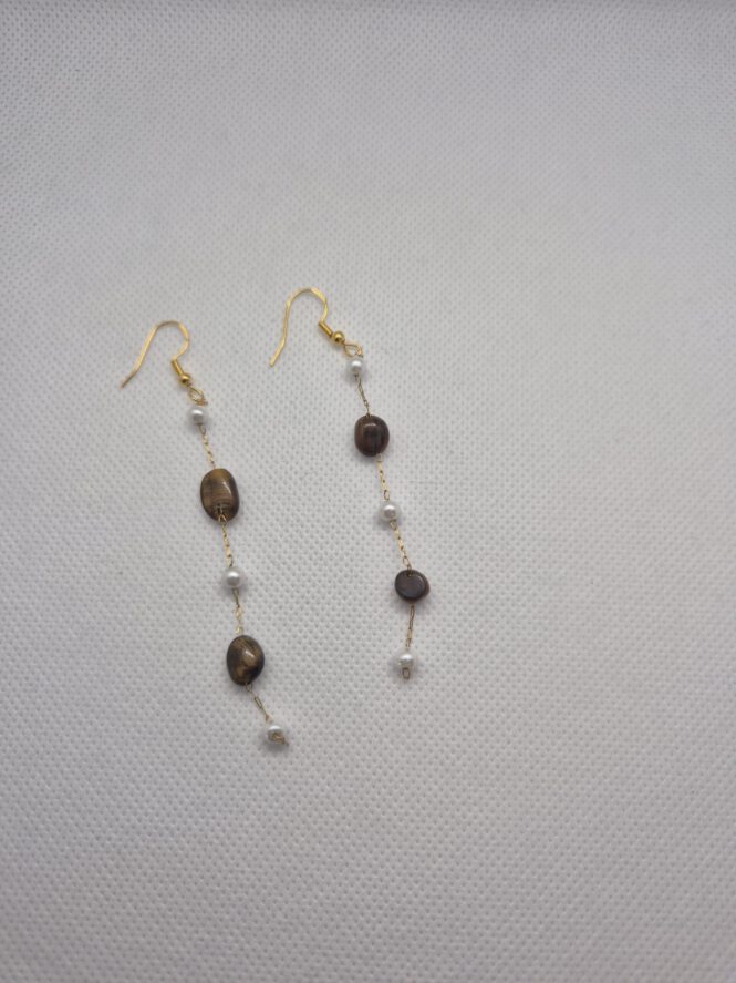 Mooie oorhangers in echt goldplated met Tijgeroog erin. - Image 2